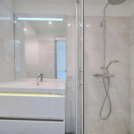 Apartment Le Tom - 600m - Verriere Cote D'azur Cannes